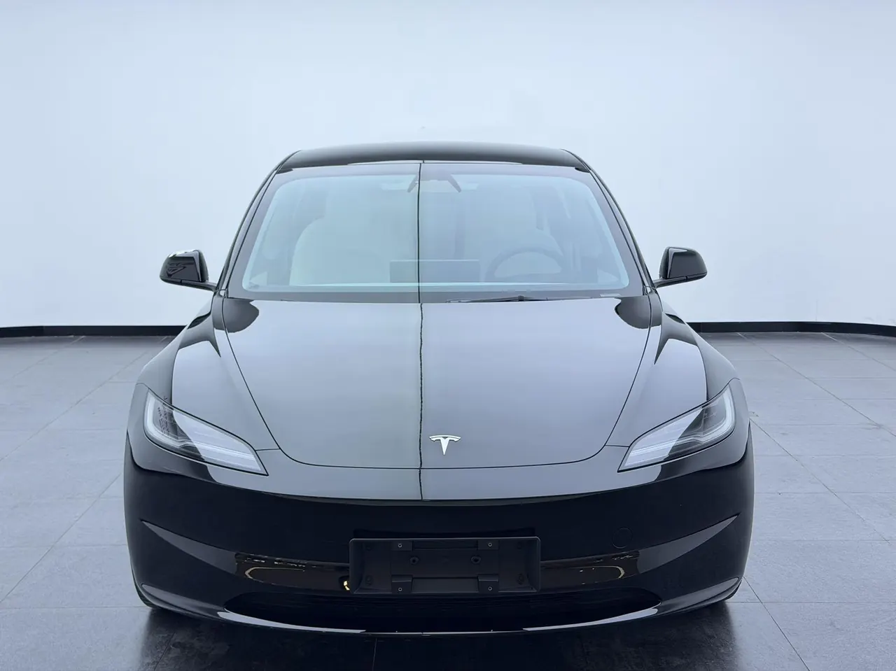 Tesla 2023 Model 3 Rejuvenation Edition Rear Wheel Drive Automatic Transmission 2