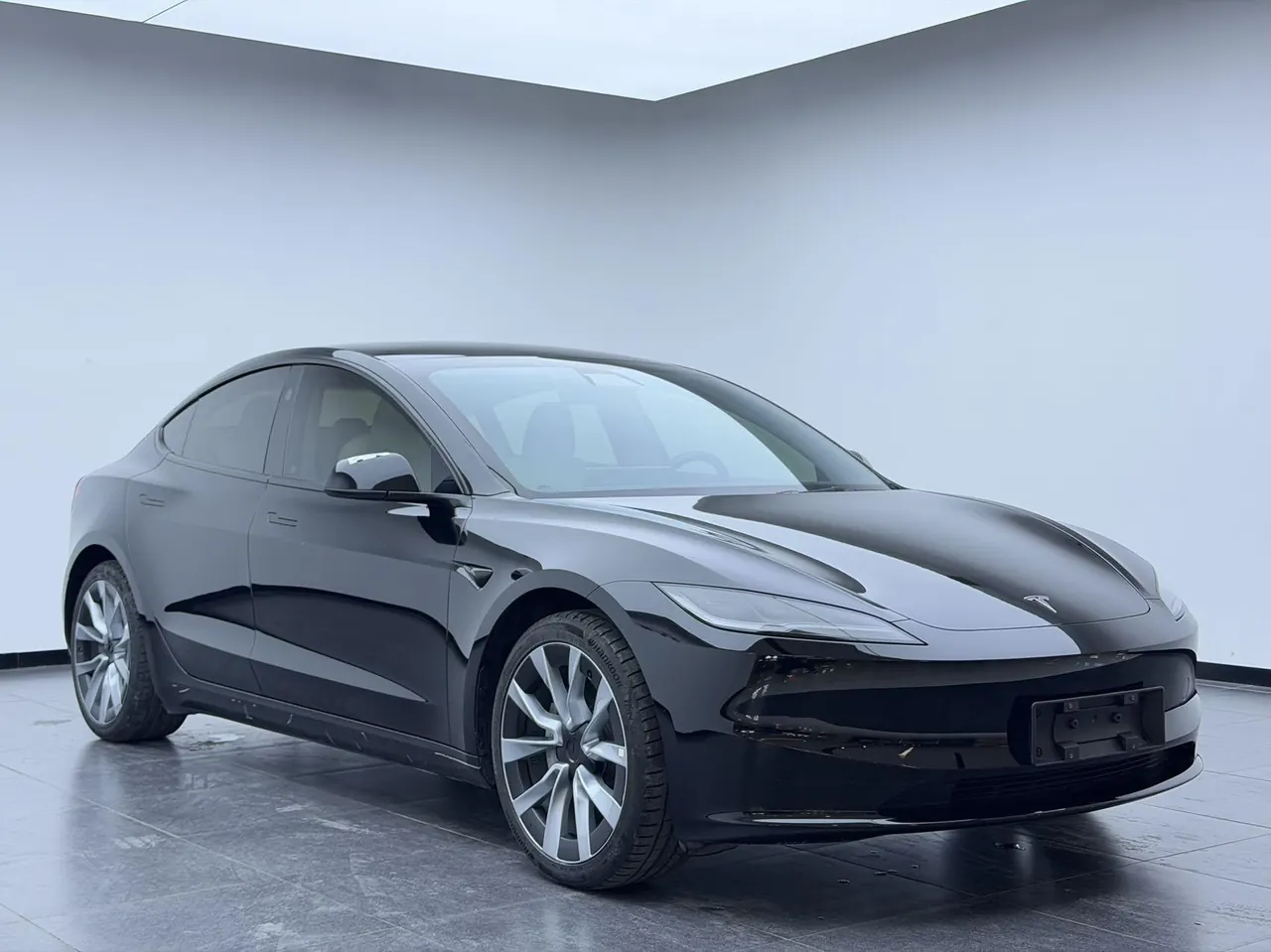 Tesla 2023 Model 3 Rejuvenation Edition Rear Wheel Drive Automatic Transmission 3
