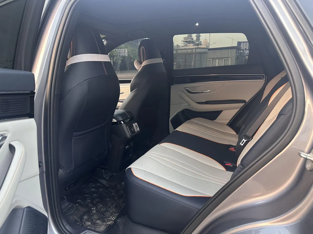 BYD Song PLUS New Energy 2022 Song PLUS DM-i 1.5 Stepless 110KM Flagship PLUS 5G Edition Automatic Gear 5