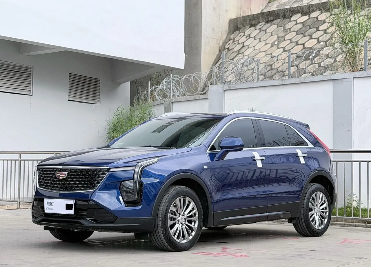 Cadillac 2024 XT4 48V 2.0T 28T Two-Drive Luxury Automatic Gear - View 1