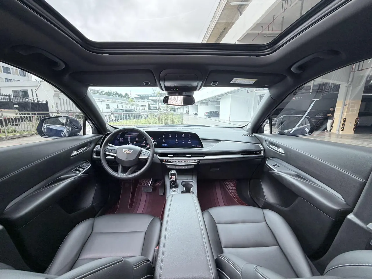 Cadillac 2024 XT4 48V 2.0T 28T Two-Drive Luxury Automatic Gear 6