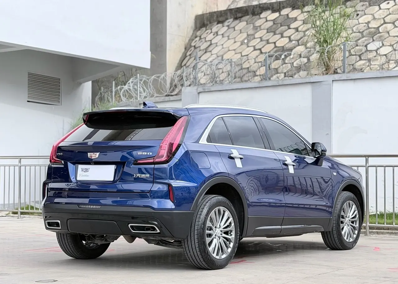 Cadillac 2024 XT4 48V 2.0T 28T Two-Drive Luxury Automatic Gear 9