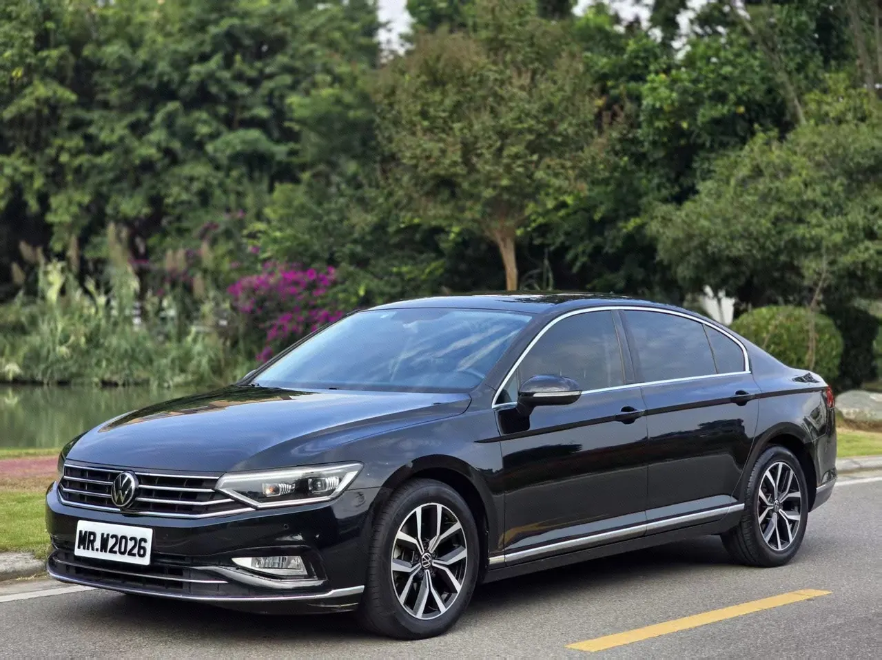 Volkswagen 2020 Magotan 2.0TSI 330TSI Leading Automatic - View 1