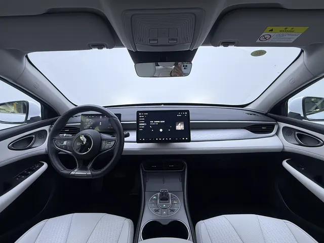 BYD 2025 seals 05 DM-i 1.5 stepless smart driving version 120KM flagship automatic gear 5