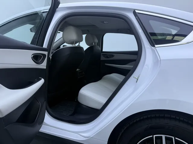 BYD 2025 seals 05 DM-i 1.5 stepless smart driving version 120KM flagship automatic gear 6