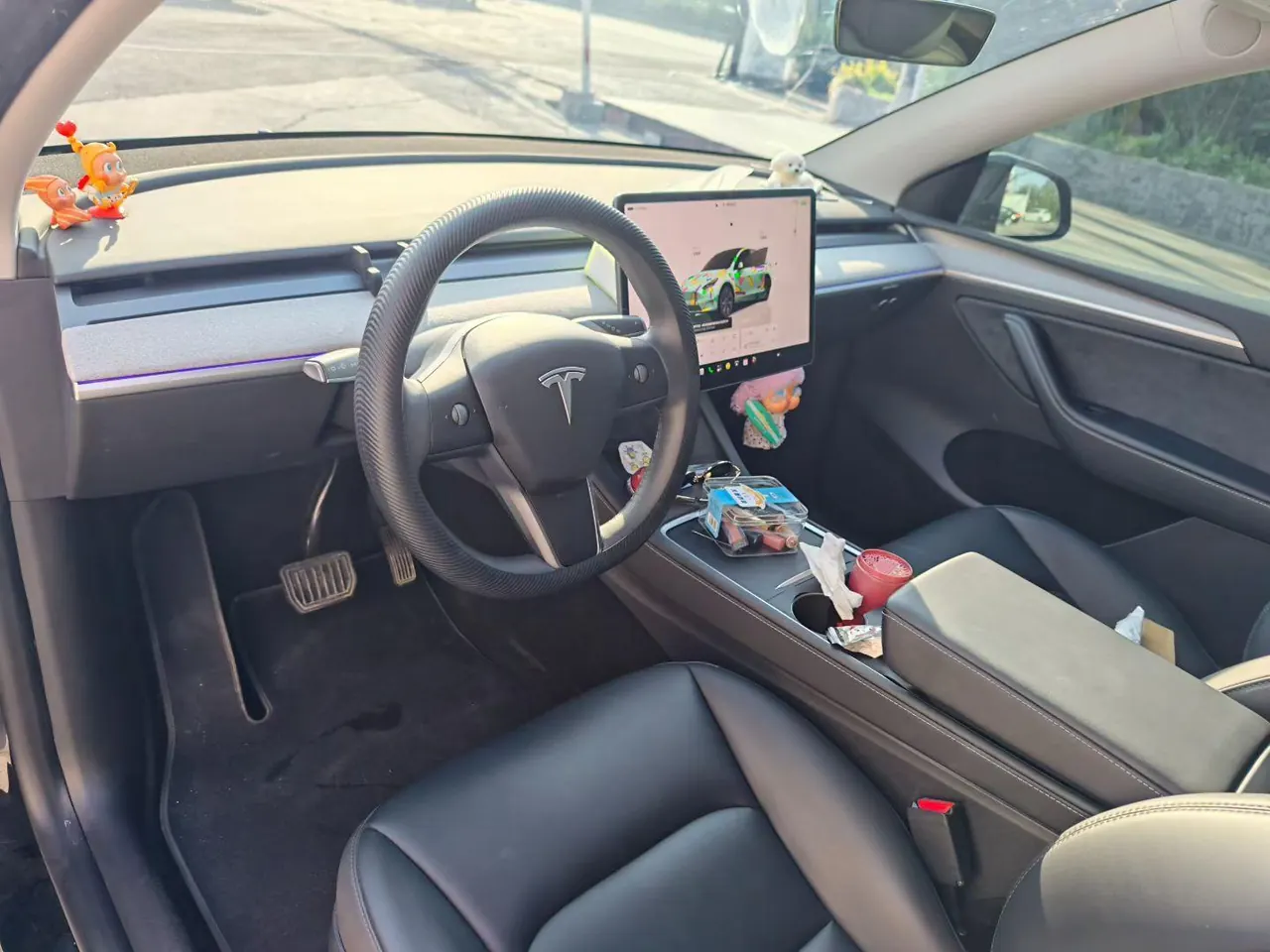 Tesla 2024 Model Y long endurance all-wheel drive version automatic transmission 3