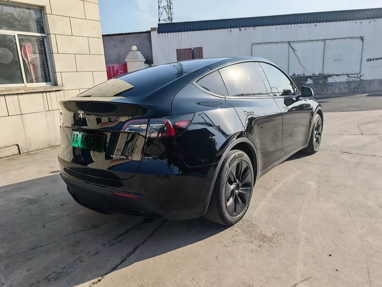 Tesla 2024 Model Y long endurance all-wheel drive version automatic transmission 9