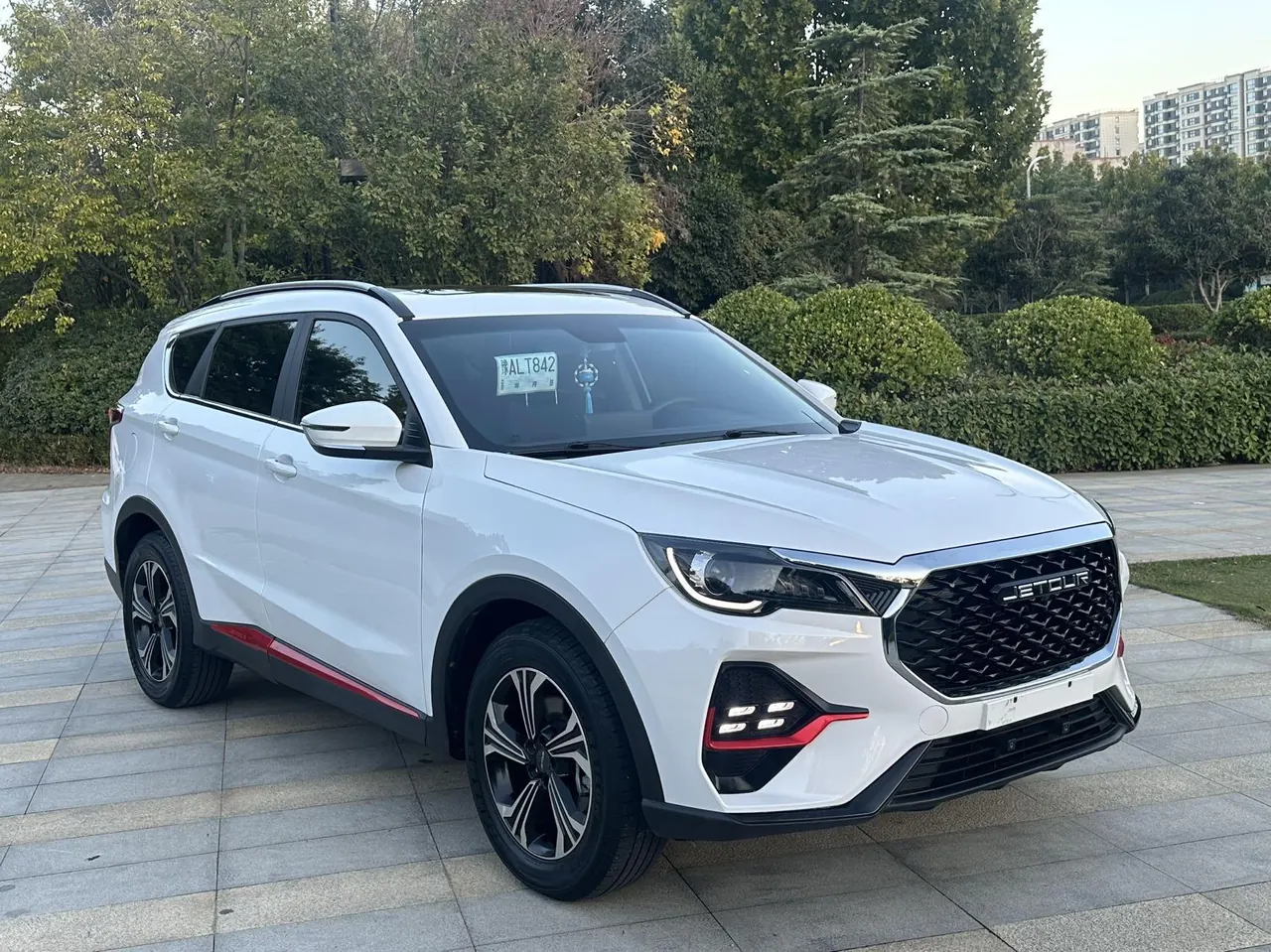 Jetour 2023 X70 1.5T Exceed PRO Edition 7-seat Automatic Gear 2