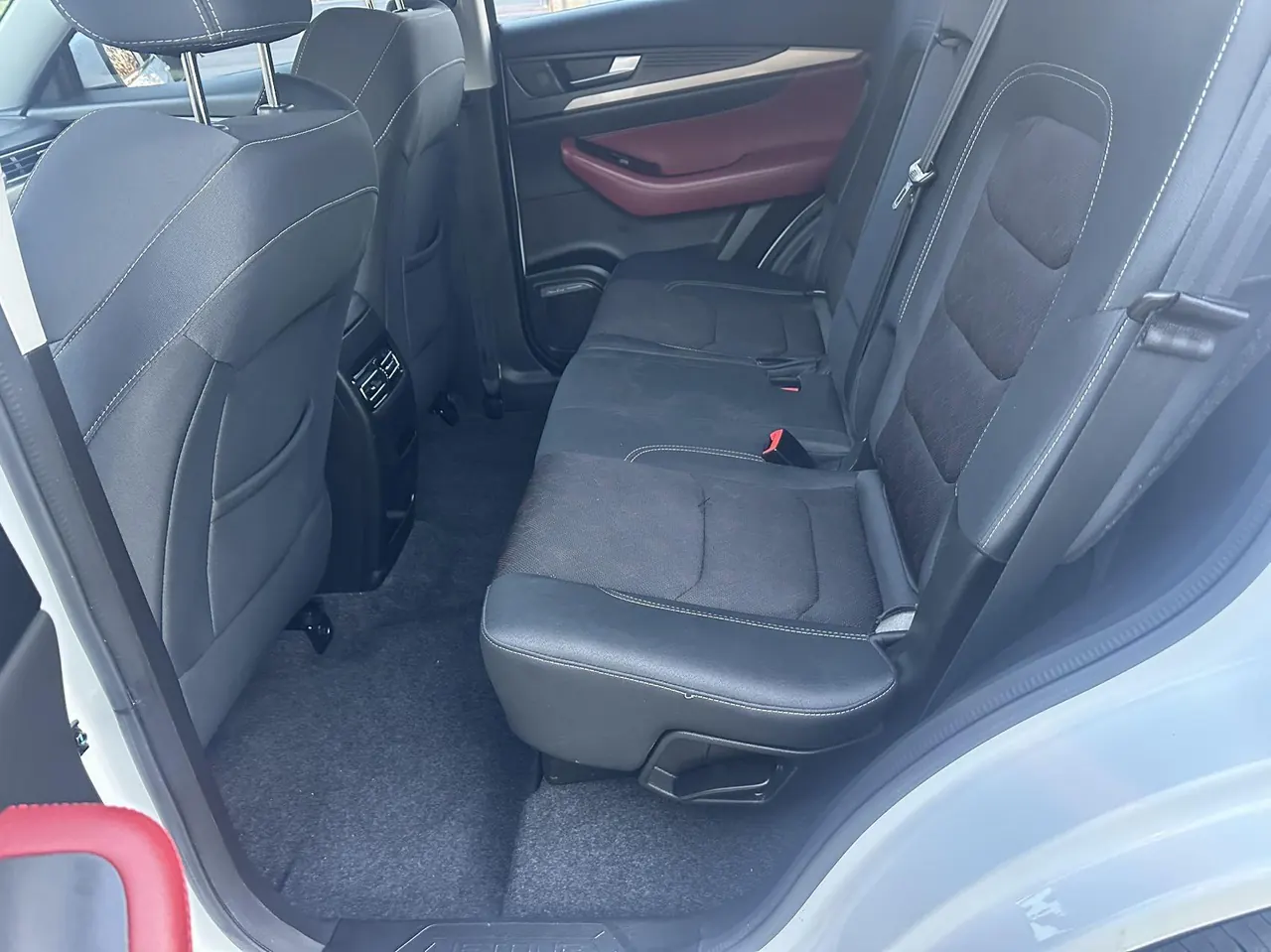 Jetour 2023 X70 1.5T Exceed PRO Edition 7-seat Automatic Gear 8