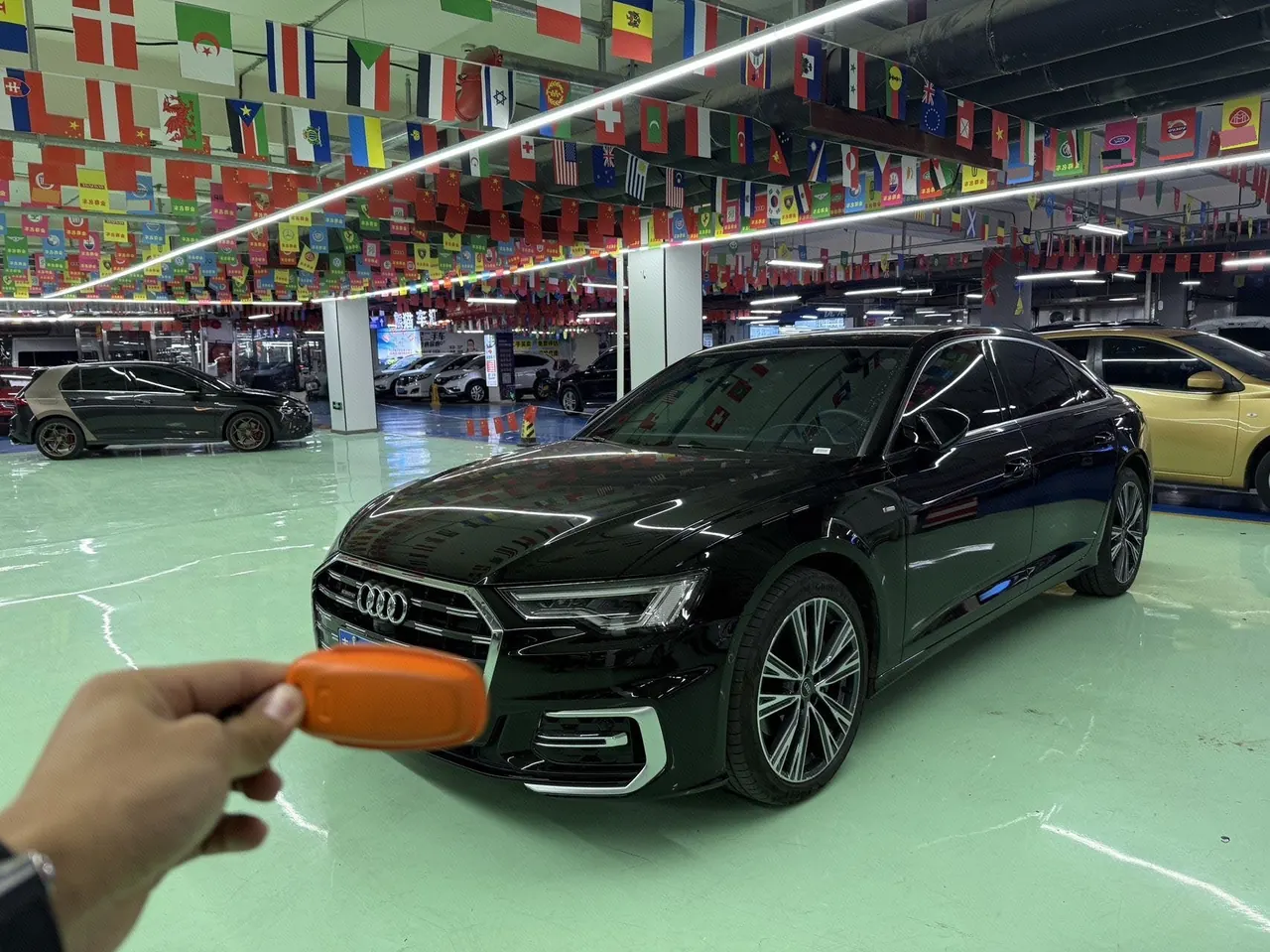 Audi 2025 A6L 2.0TFSI 45TFSI Quattro Selected Dynamic (Modified) Automatic Gear - View 1