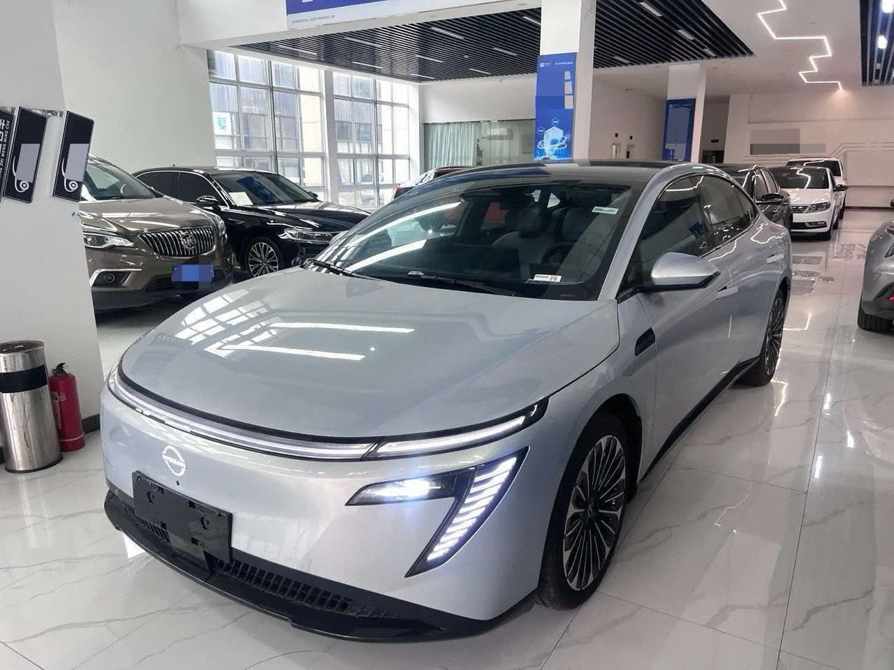 Nissan 2025 N 7 510 Pro automatic gear - View 1