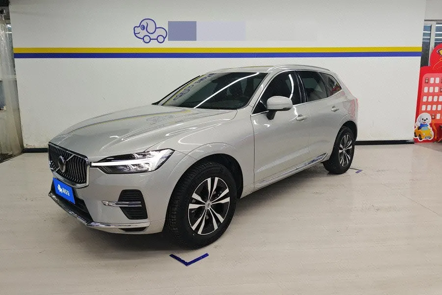 Volvo 2023 XC60 48V 2.0T B5 4-wheel-drive Zhiyi Deluxe Edition Automatic Gear - View 1