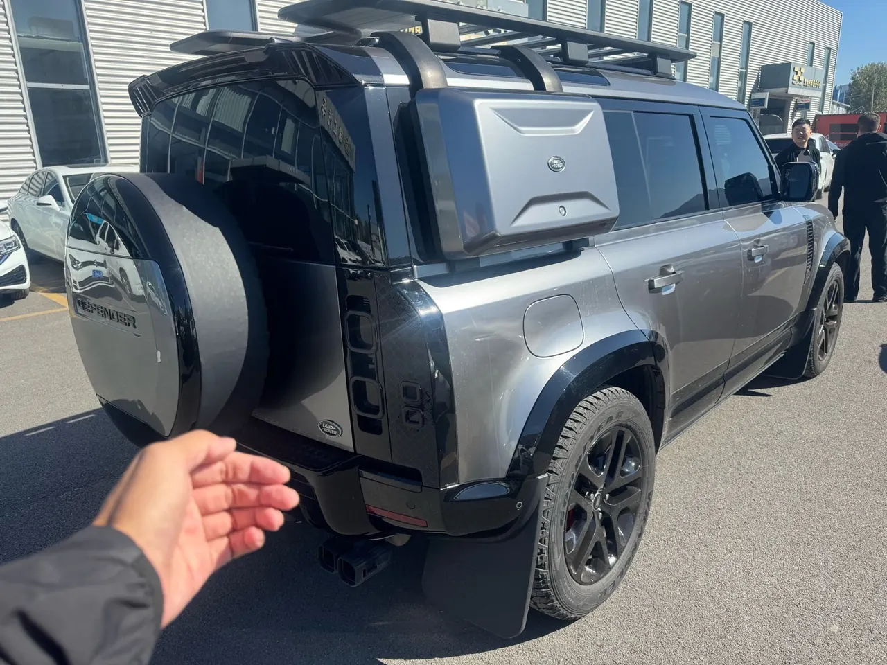 Land Rover Guard (Imported) 2023 Guard 110 48V 3.0T P400 Diablo Special Edition Automatic Gear 4