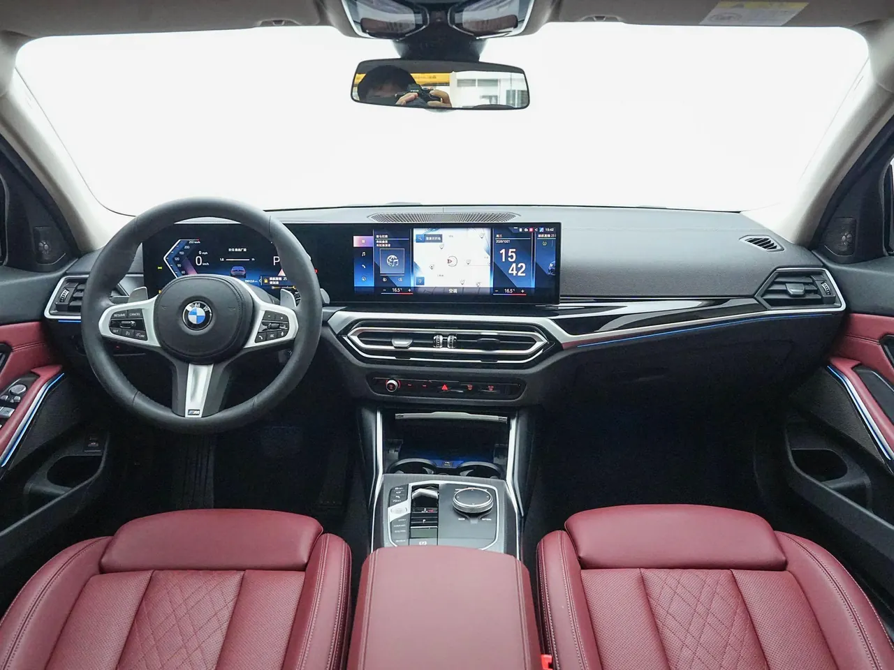 BMW 3 Series 2023 325Li 2.0T M Sports Obsidian Night Suit Automatic Gear 5