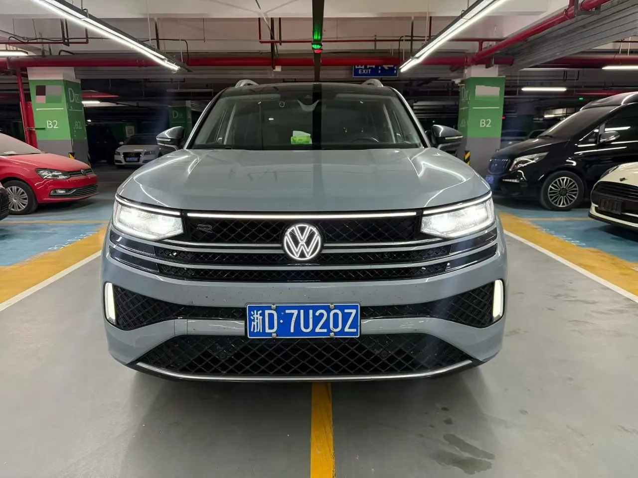 Volkswagen 2023 model tour R-Line 2.0TSI 380TSI four-wheel drive parade version automatic gear 2