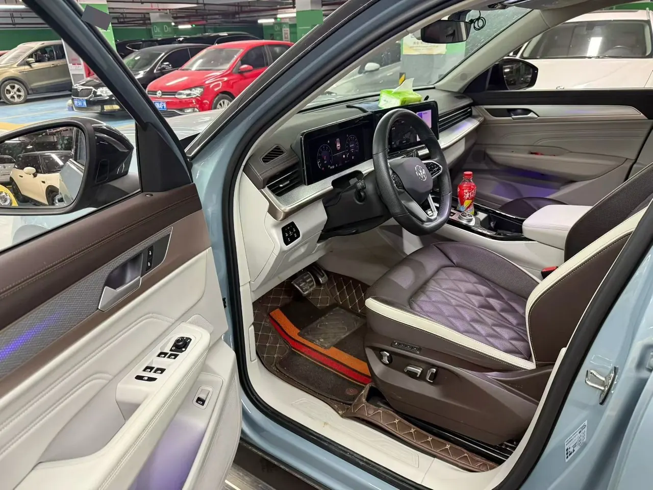 Volkswagen 2023 model tour R-Line 2.0TSI 380TSI four-wheel drive parade version automatic gear 3