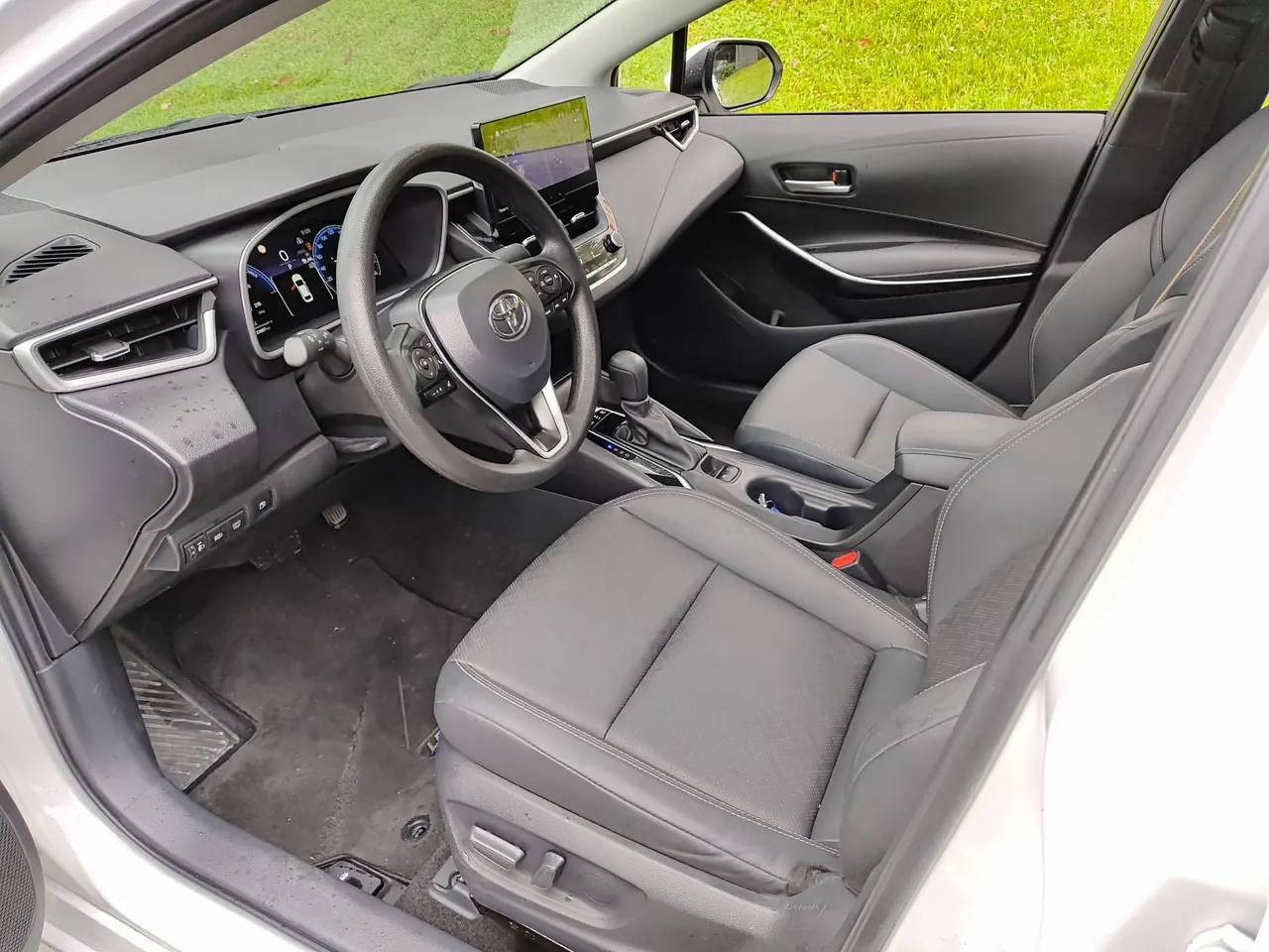 Toyota 2023 Lei Ling 1.2T Stepless 185T Deluxe Automatic Gear 4