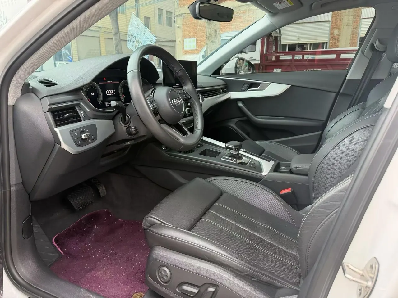Audi 2020 A4L 2.0TFSI 40TFSI Fashion Dynamic Automatic 3