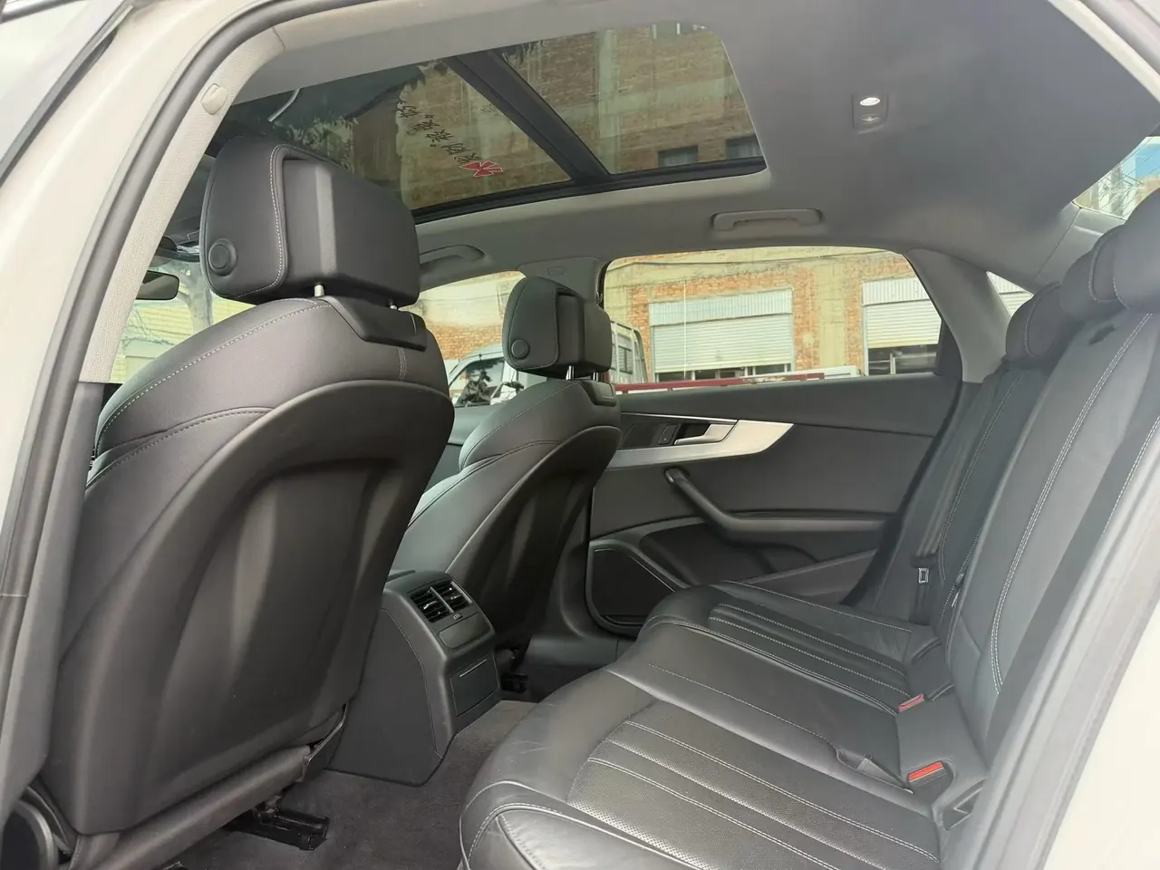 Audi 2020 A4L 2.0TFSI 40TFSI Fashion Dynamic Automatic 5