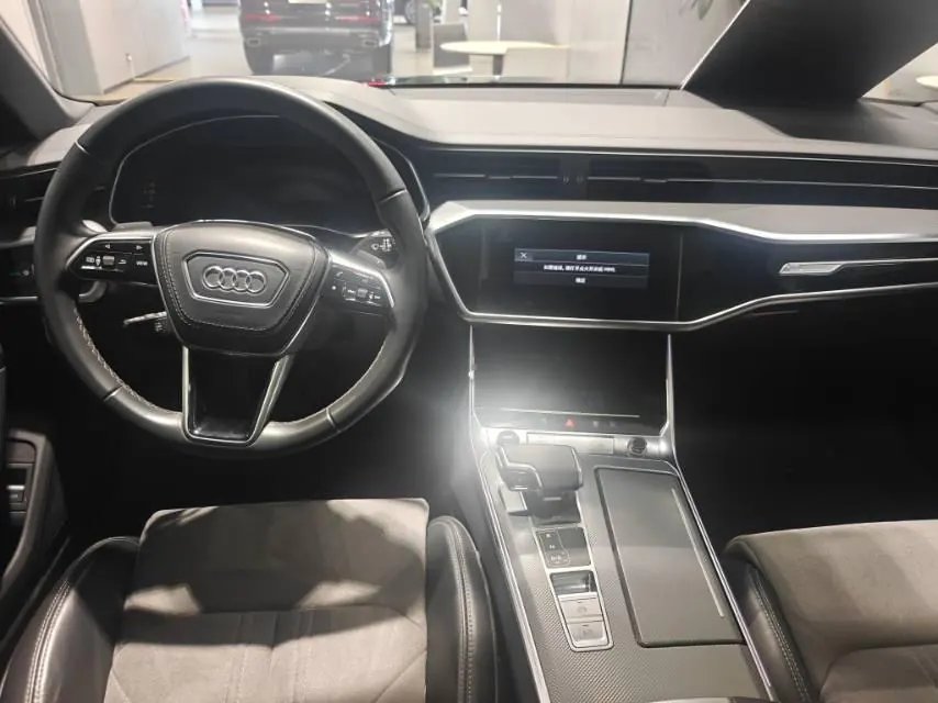 Audi 2023 A6L 2.0TFSI 45TFSI Selected Dynamic (Modified) Automatic Gear 6