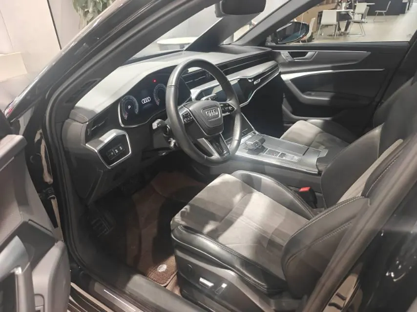 Audi 2023 A6L 2.0TFSI 45TFSI Selected Dynamic (Modified) Automatic Gear 8