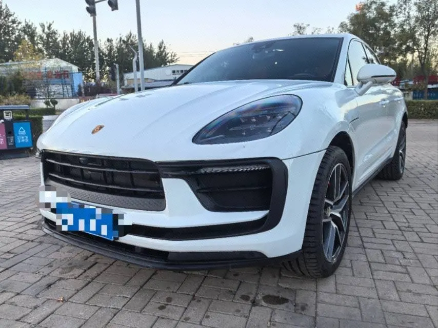Porsche Macan (Imported) 2023 Macan S 2.9T Automatic - View 1