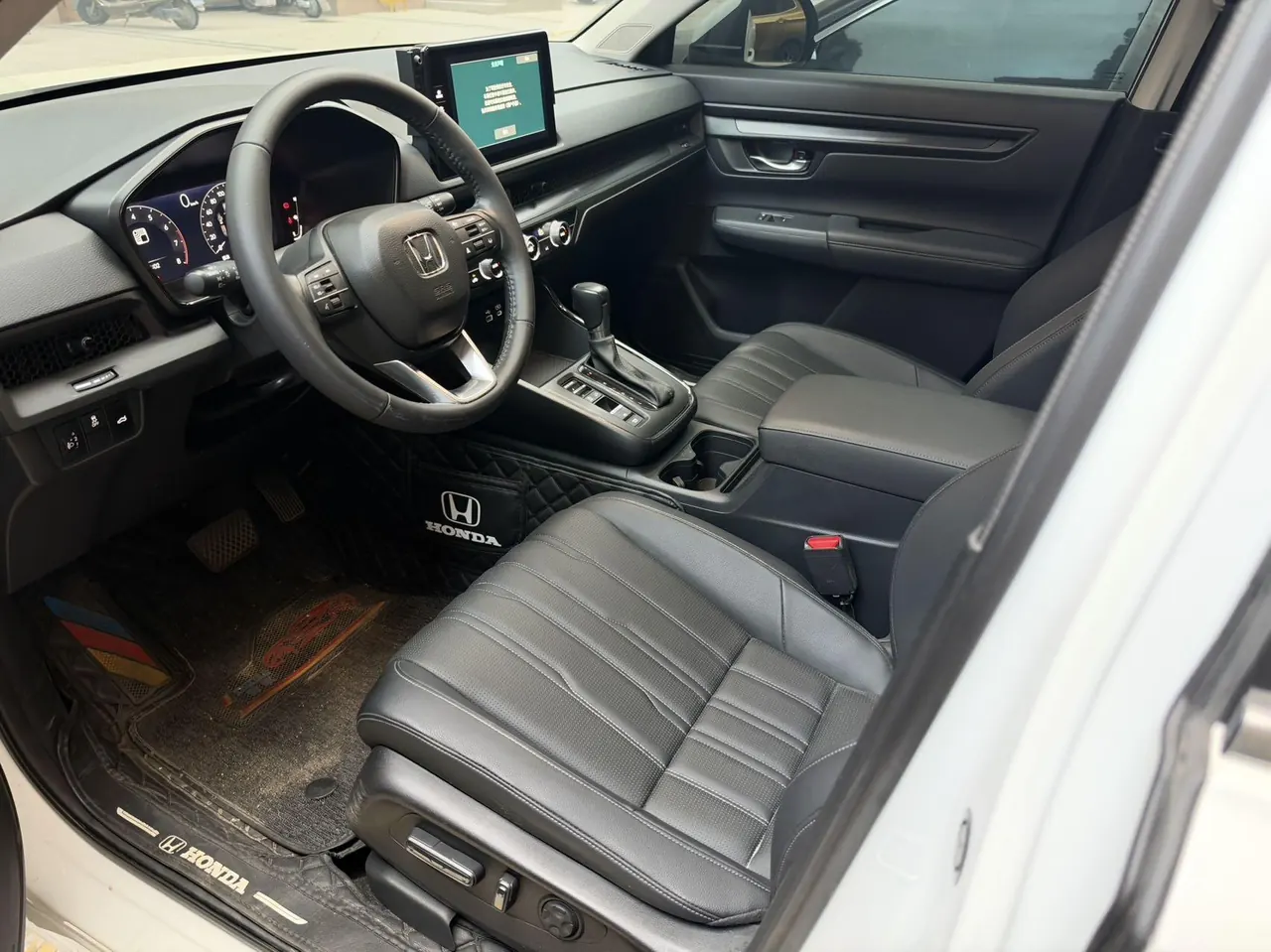 Honda 2023 Hao Ying 1.5T Stepless 240TURBO Two-Drive Deluxe Edition 5-seat Automatic Gear 3