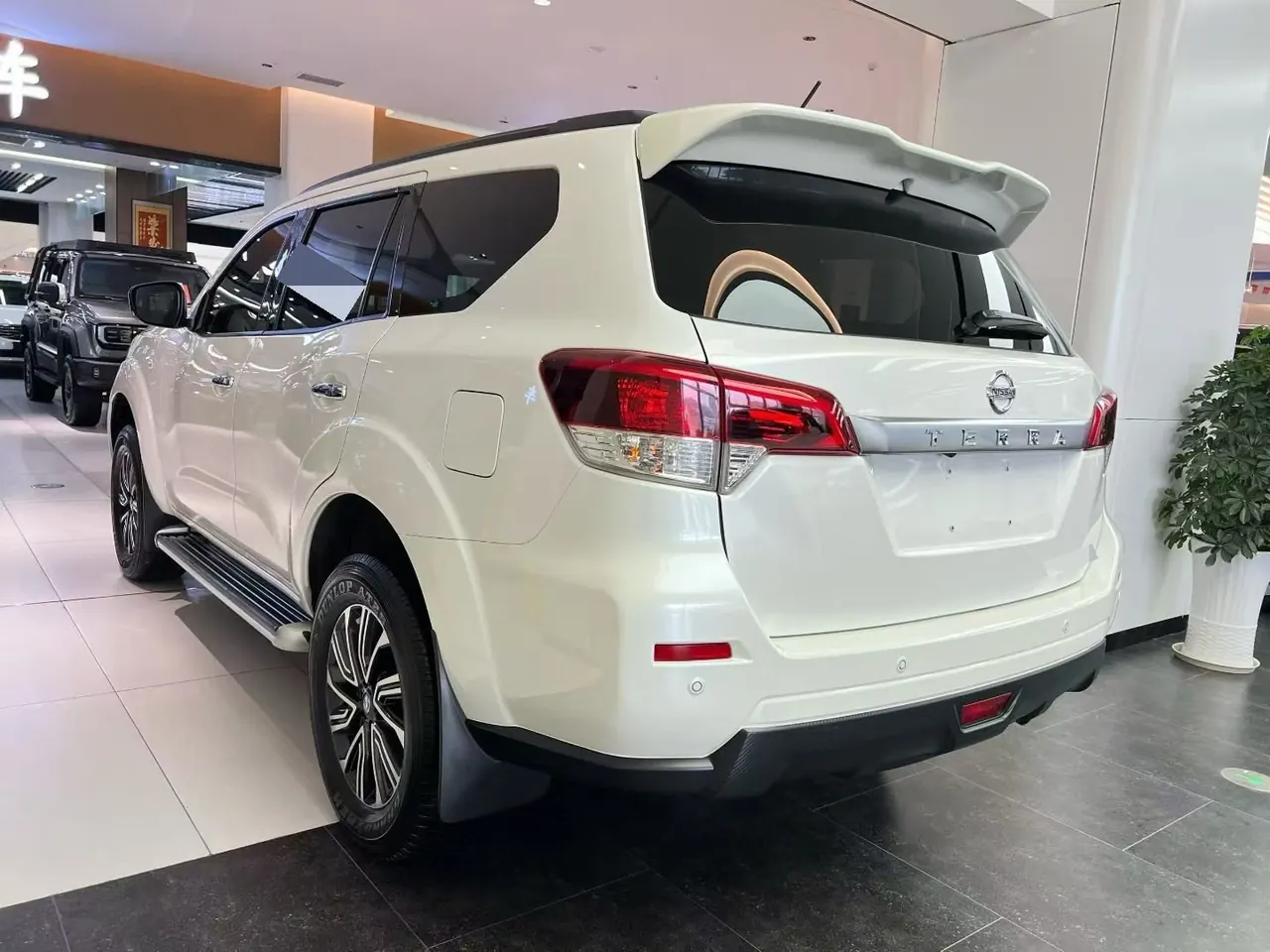 Nissan 2020 Tuda 2.5 Four-wheel Drive Deluxe Edition Automatic Transmission 6