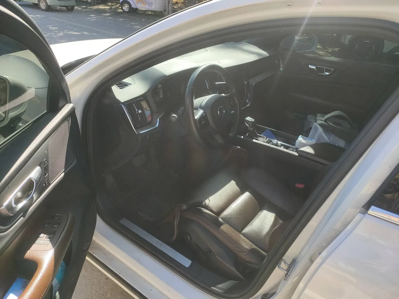 Volvo 2021 S60 2.0T T4 Zhiyuan Deluxe Edition Automatic Gear 7