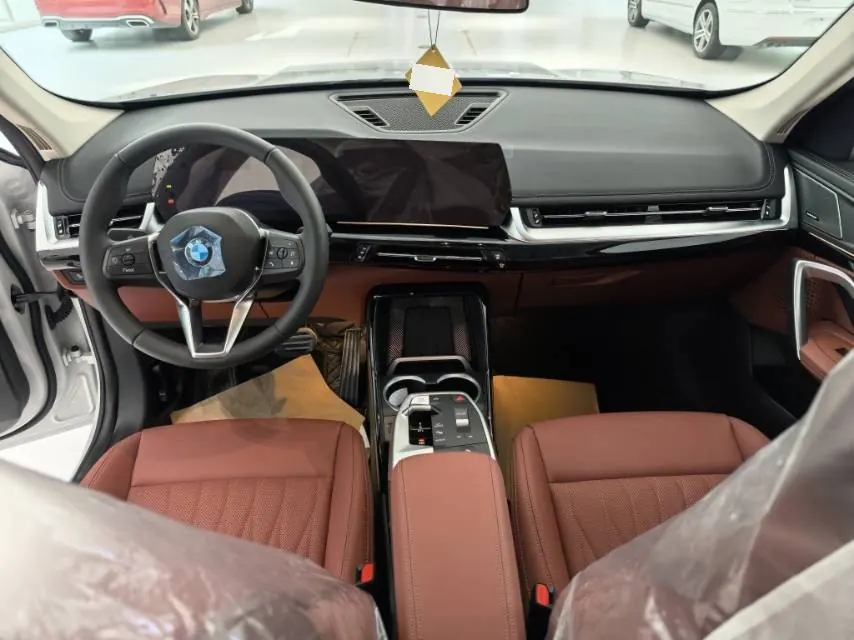 BMW 2026 X1 sDrive25Li 2.0T X design set automatic gear 5