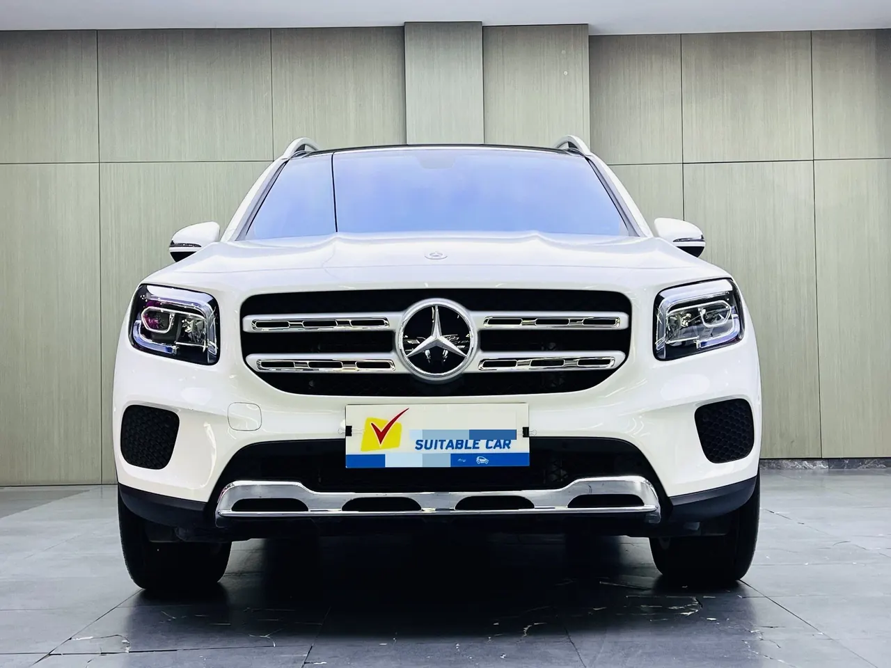 Mercedes Benz 2023 GLB 220 2.0T Dynamic Automatic 3