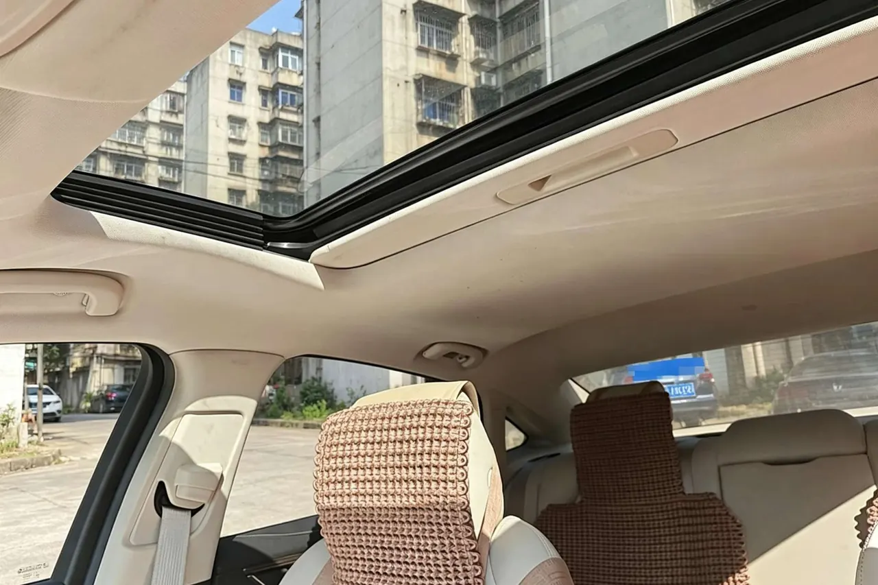 Buick 2020 LaCrosse 2.0T 652T Elite Automatic 6