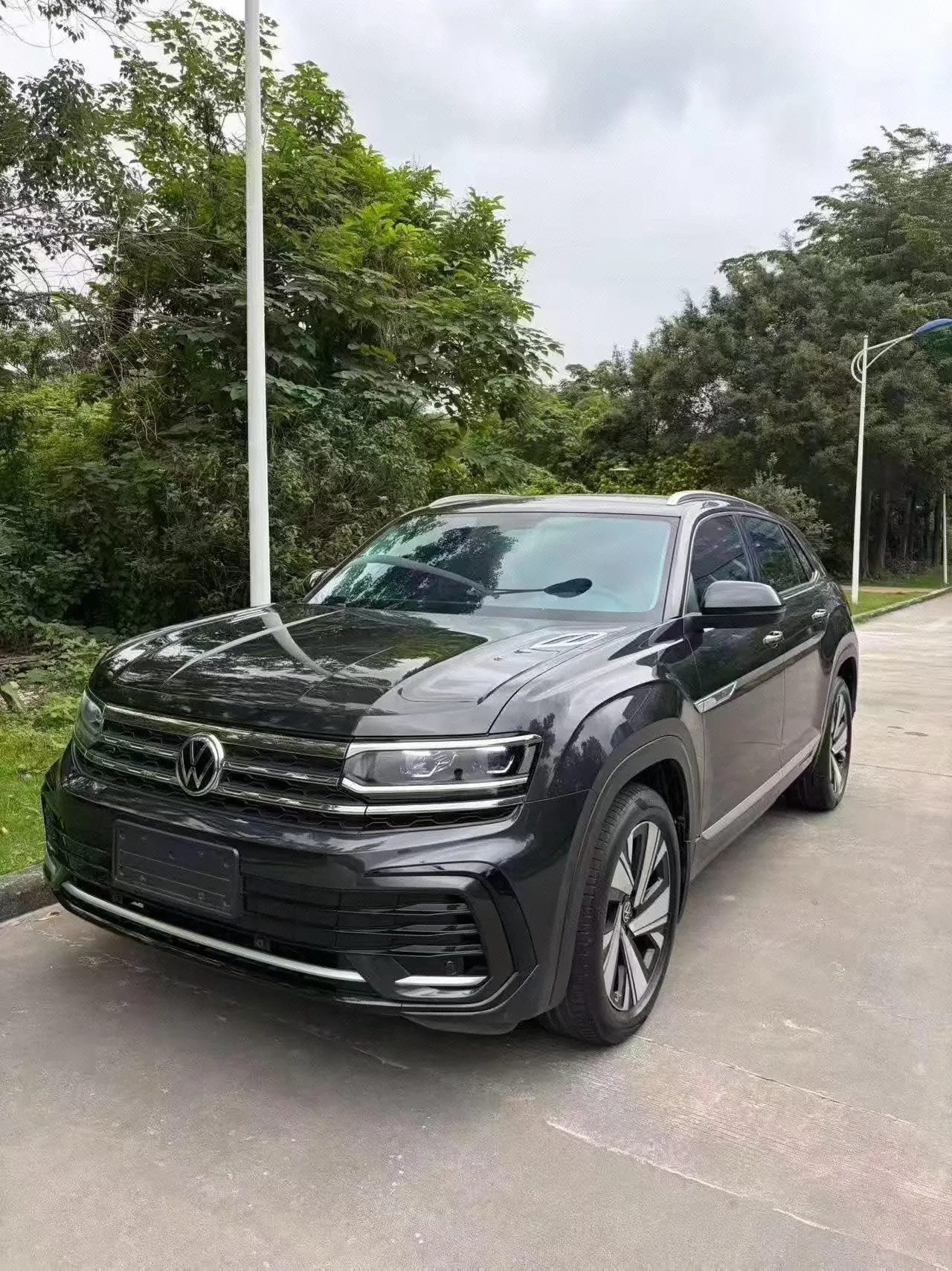 Volkswagen 2021 Tuang X 2.0TSI 380TSI Four-wheel Drive Deluxe Edition Automatic Gear - View 1