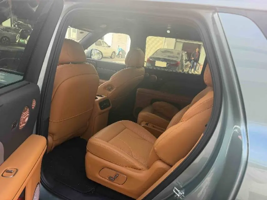 IM 2026 IM LS8 52 Max Luxury Six-seat Automatic Gear 3