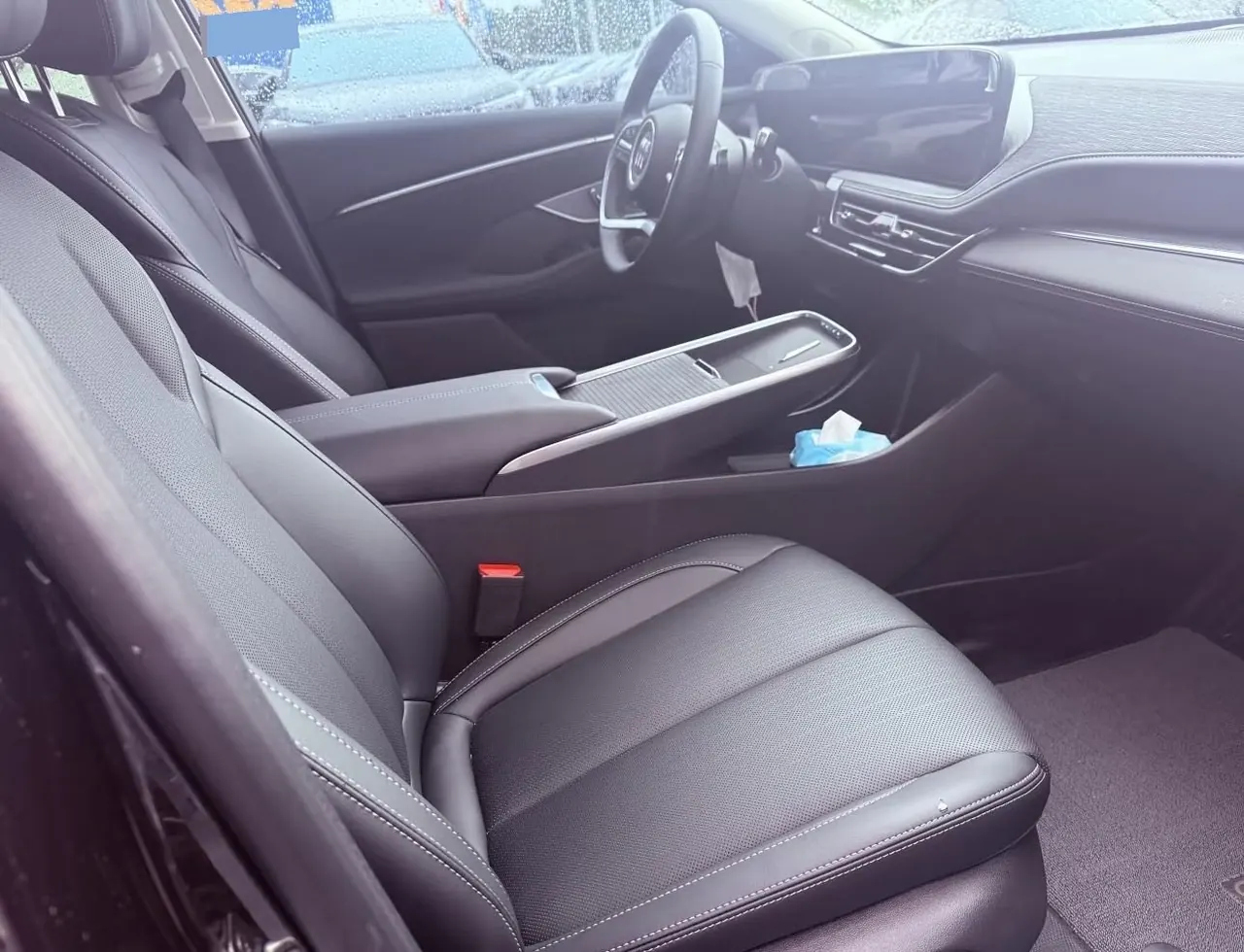 Buick 2026 LaCrosse 2.0T 28T Platinum Edition Automatic Gear 3