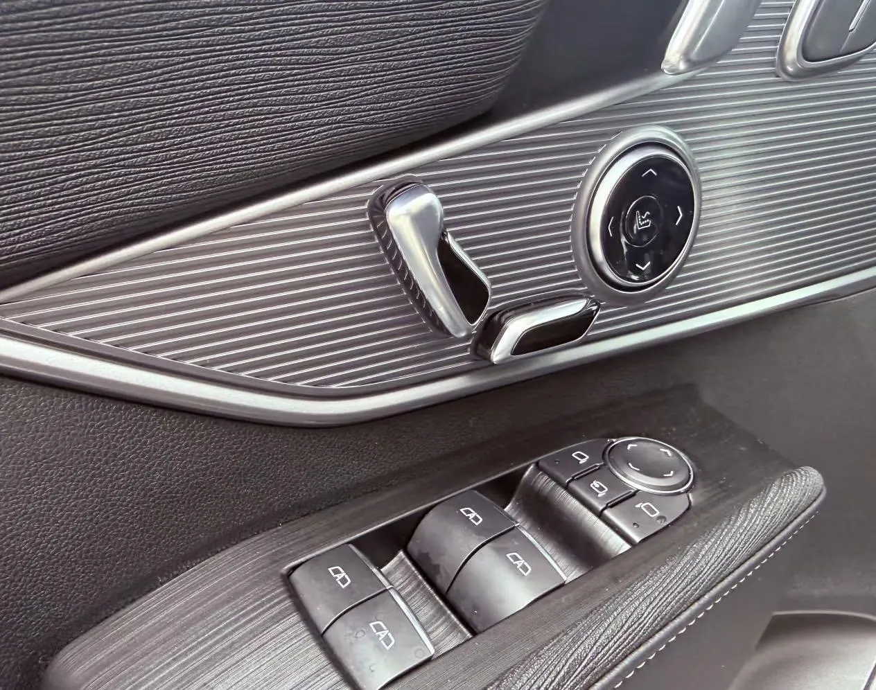 Buick 2026 LaCrosse 2.0T 28T Platinum Edition Automatic Gear 6