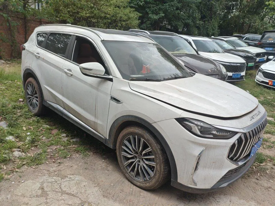Jetour 2024 X70 PLUS 1.5T Champion Edition PRO7 Automatic Gear 4