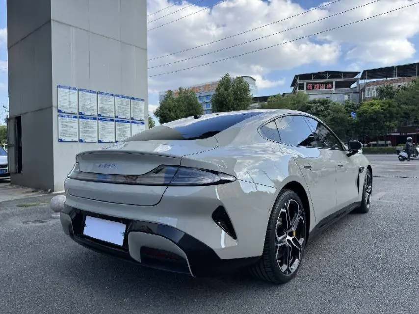 MI 2024 SU 7 830km Rear Drive Ultra Long Endurance High-end Smart Drive Pro Edition Automatic Gear 6
