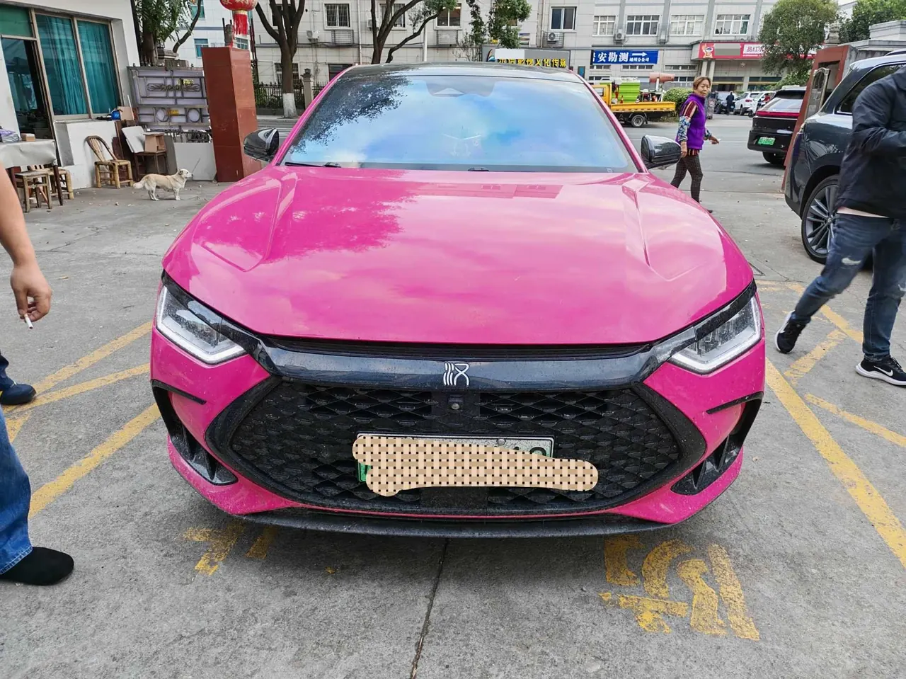 BYD 2023 Han DM-i 1.5T stepless champion version 121KM noble automatic gear 2