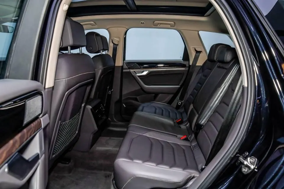 Volkswagen Touareg (Imported) 2022 Touareg 3.0TSI Sharp Edition Obsidian Black Sports Suit Automatic Gear 6