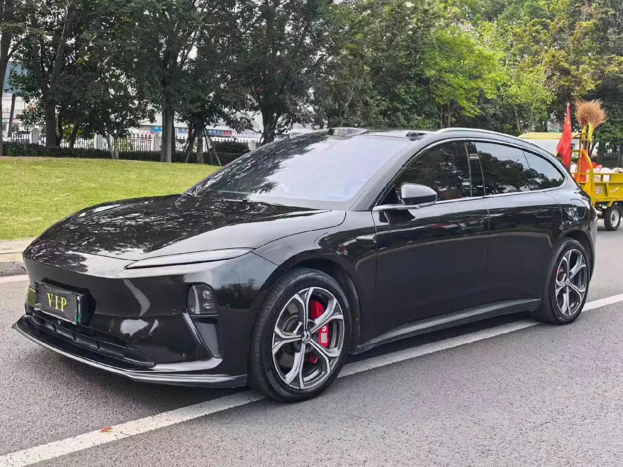 NIO 2024 ET5T 75kWh Touring automatic - View 1