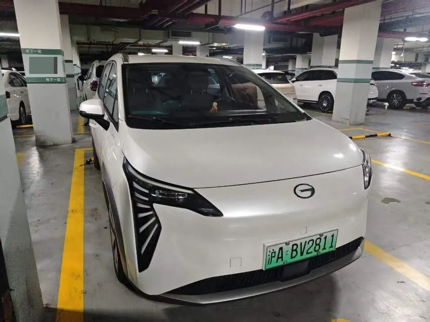 GAC Aion 2023 Aion Y PLUS 70 Happy Edition Automatic Gear 3