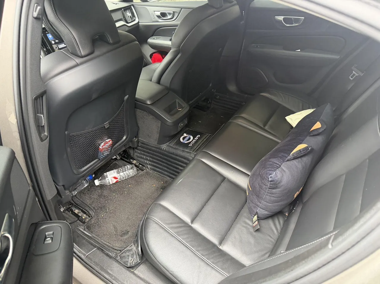 Volvo 2022 S60 48V 2.0T B4 Zhiyi Deluxe Edition Automatic Gear 5