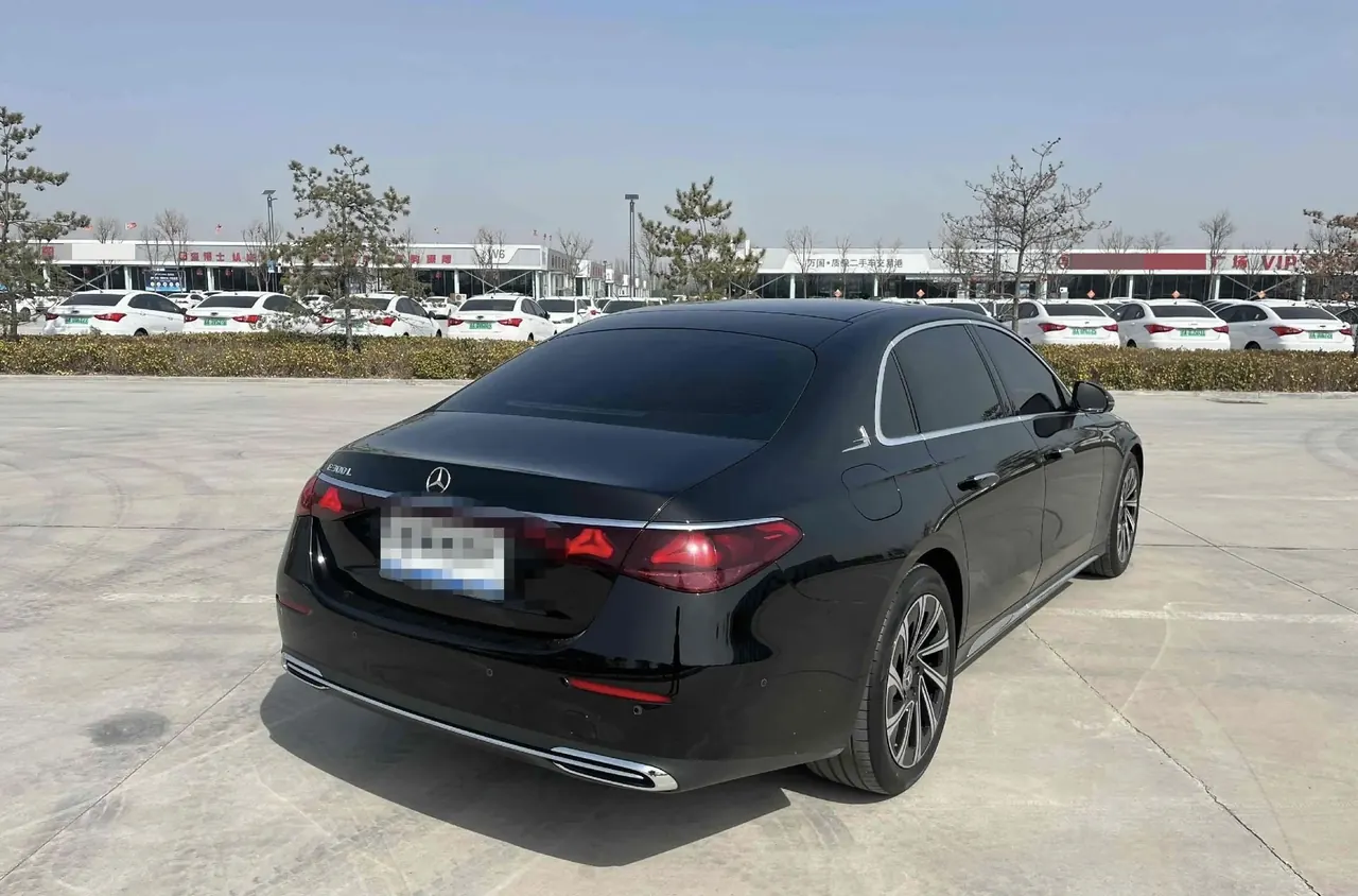 Mercedes Benz E Class 2024 E 300 L 48V 2.0T Luxury Automatic Gear 5