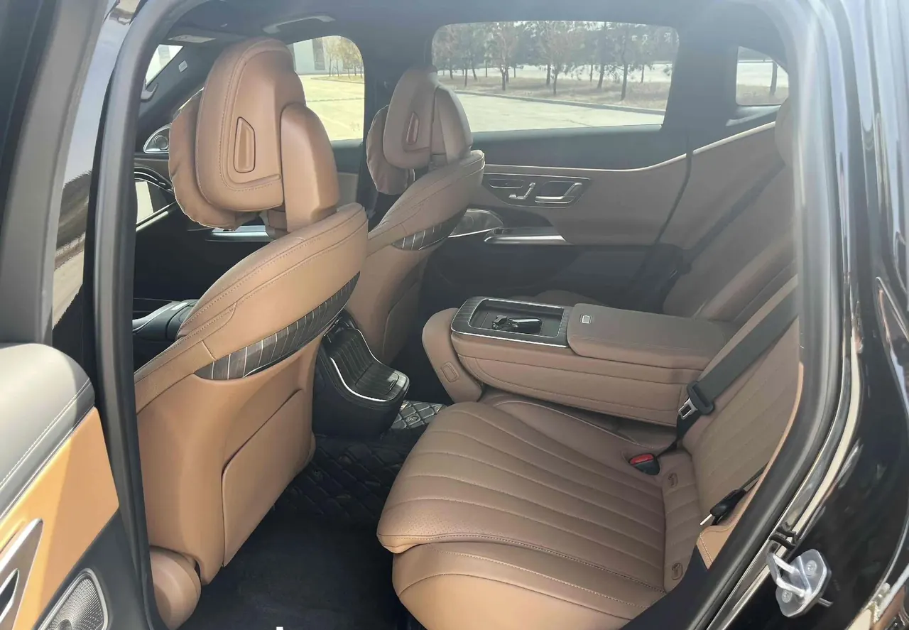 Mercedes Benz E Class 2024 E 300 L 48V 2.0T Luxury Automatic Gear 6