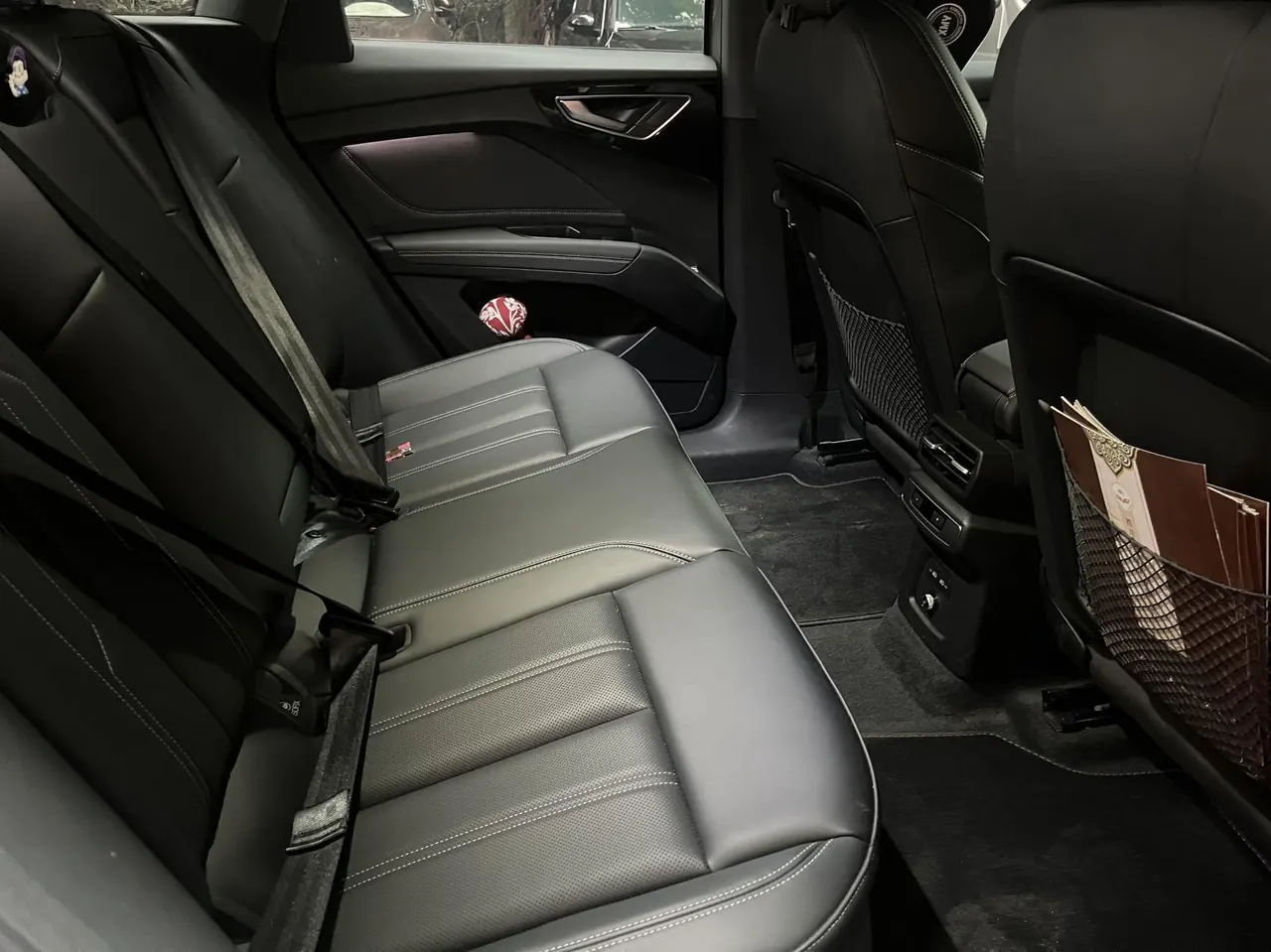 Audi 2024 Q4 e-tron 40 Creation Edition Automatic Gear 4