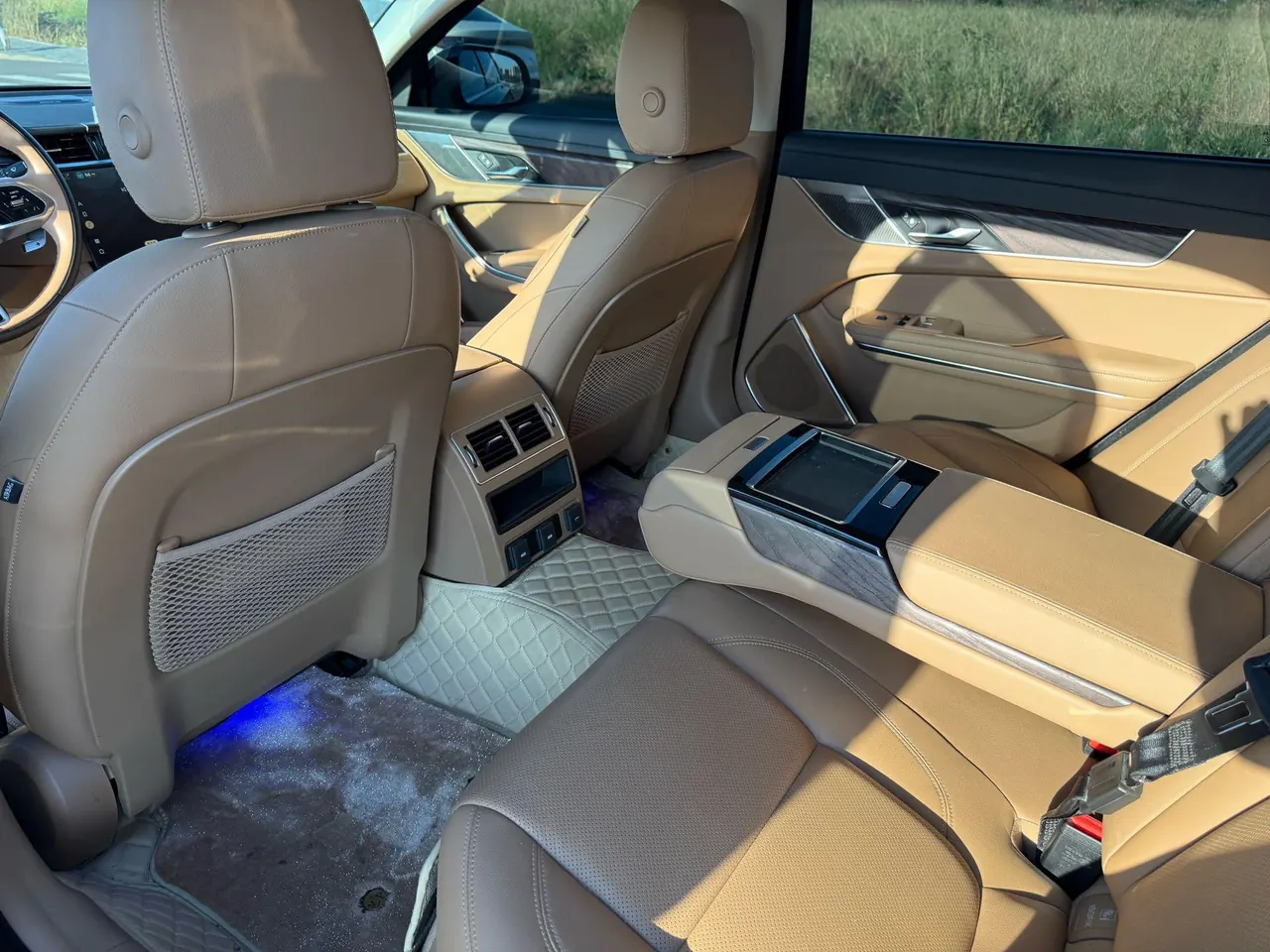 Jaguar 2025 XFL 2.0T P 12500.00g Drive Enjoy Deluxe Edition Automatic Gear 8