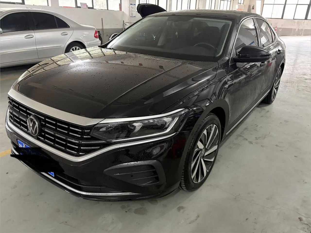 Volkswagen 2024 Passat 2.0TSI 330TSI Elite Edition Automatic - View 1