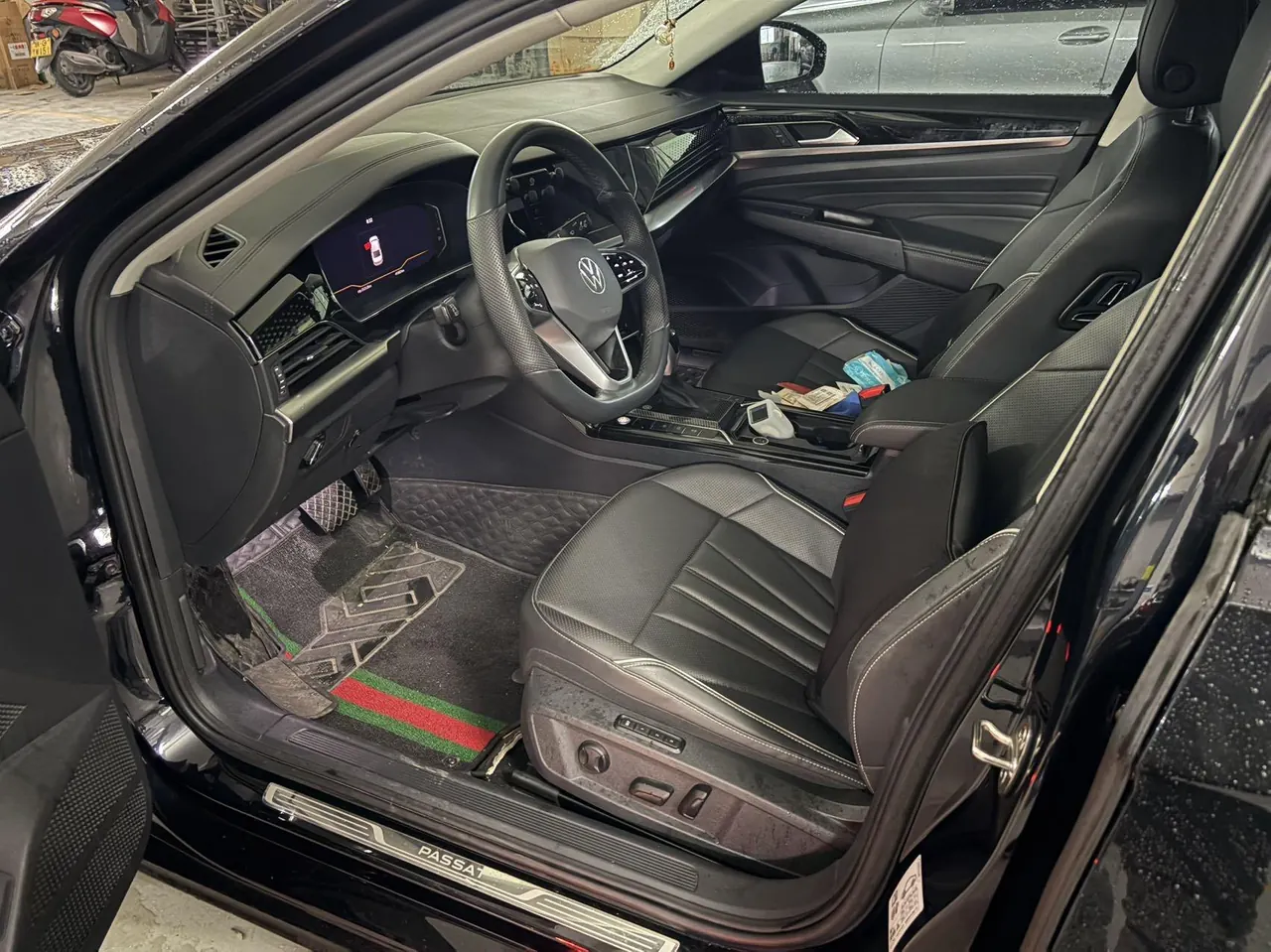 Volkswagen 2024 Passat 2.0TSI 330TSI Elite Edition Automatic 5