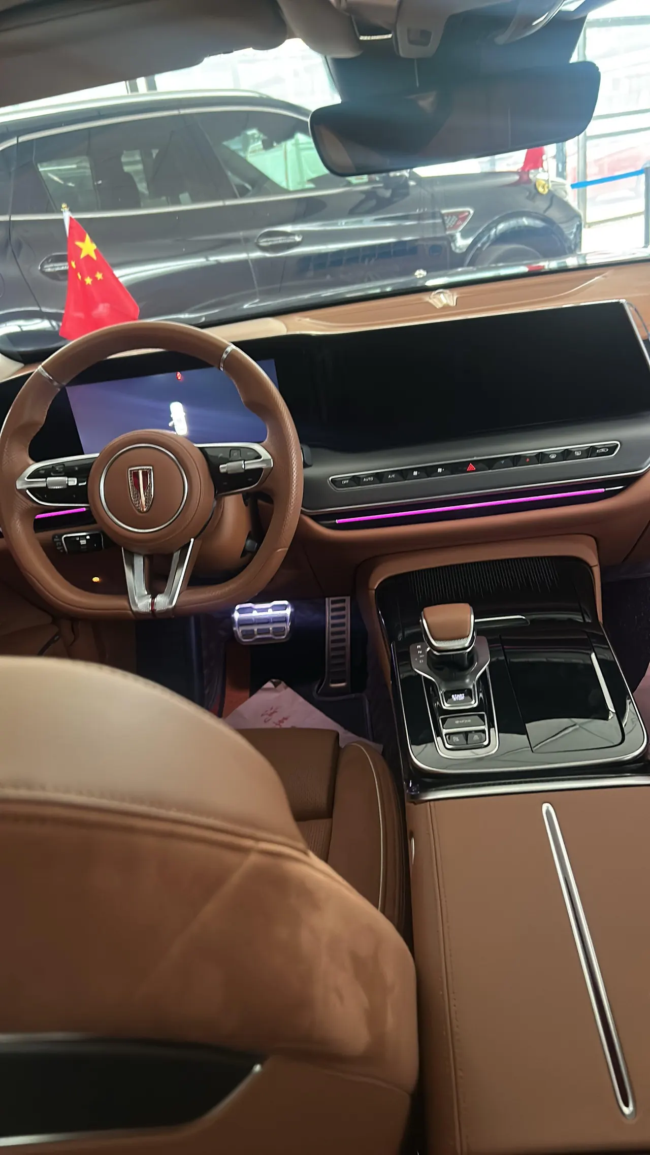 HongQi 2021 H7 2.0T 35T Elite Automatic Gear 4